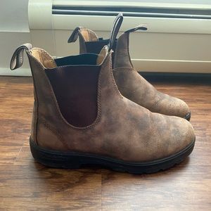 Blundstones size 9